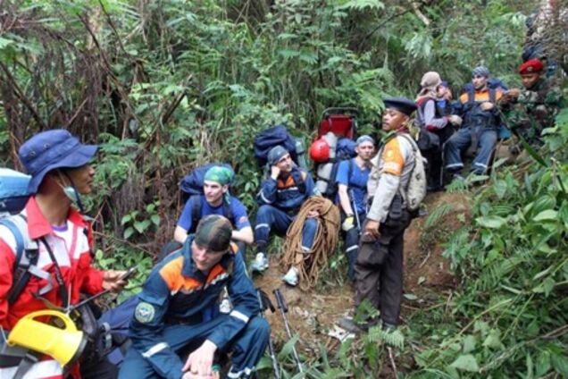 Самописці SSJ-100 знайшли на дні 500-метрового ущелини