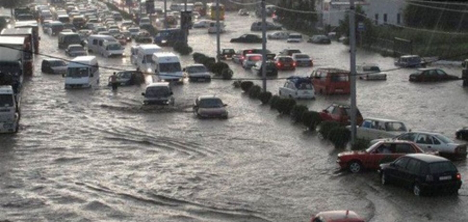 Наводнение в Тбилиси: 5 погибших. Фото. Видео