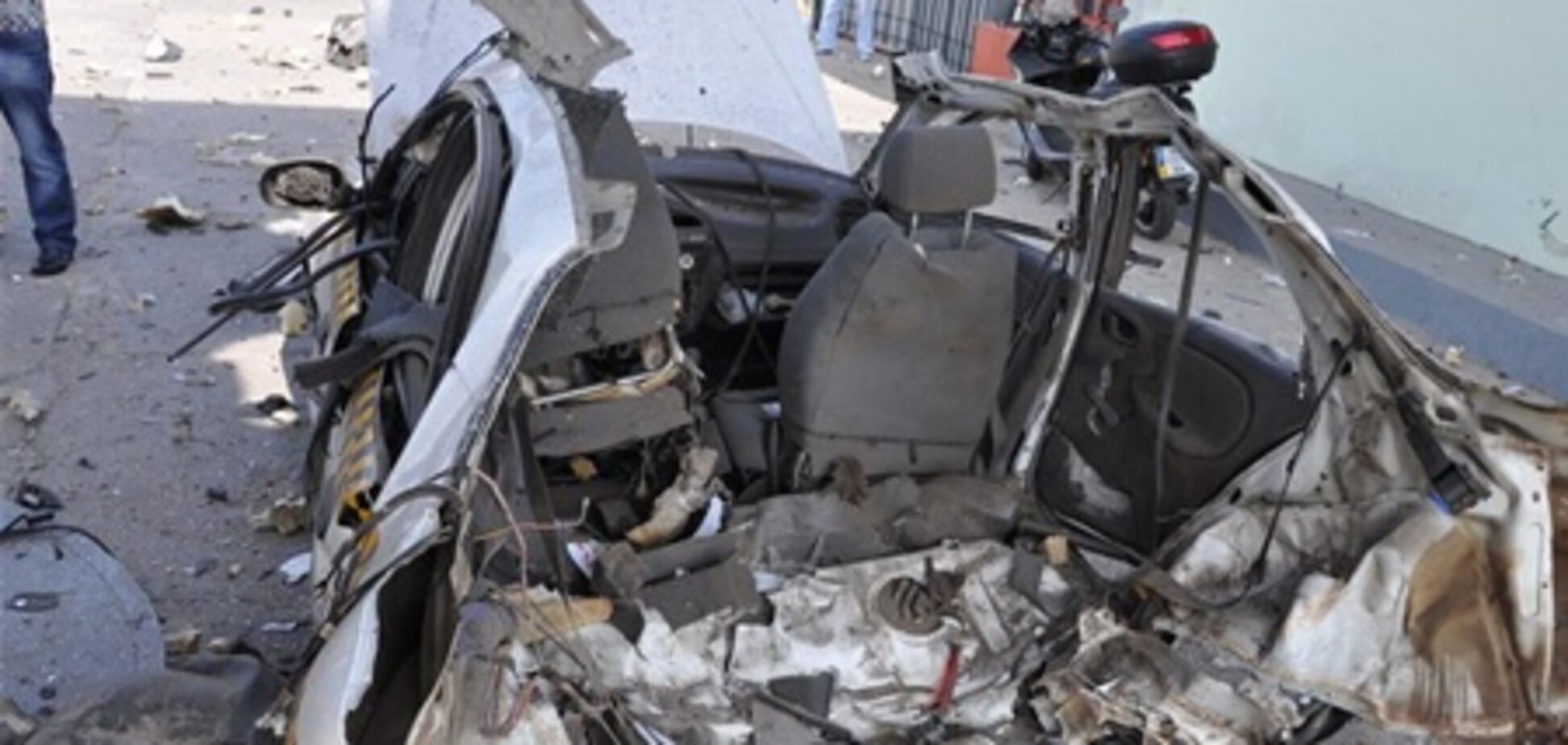 На газовой АЗС взорвался Lanos – крыша отлетела на 100 метров. Фото