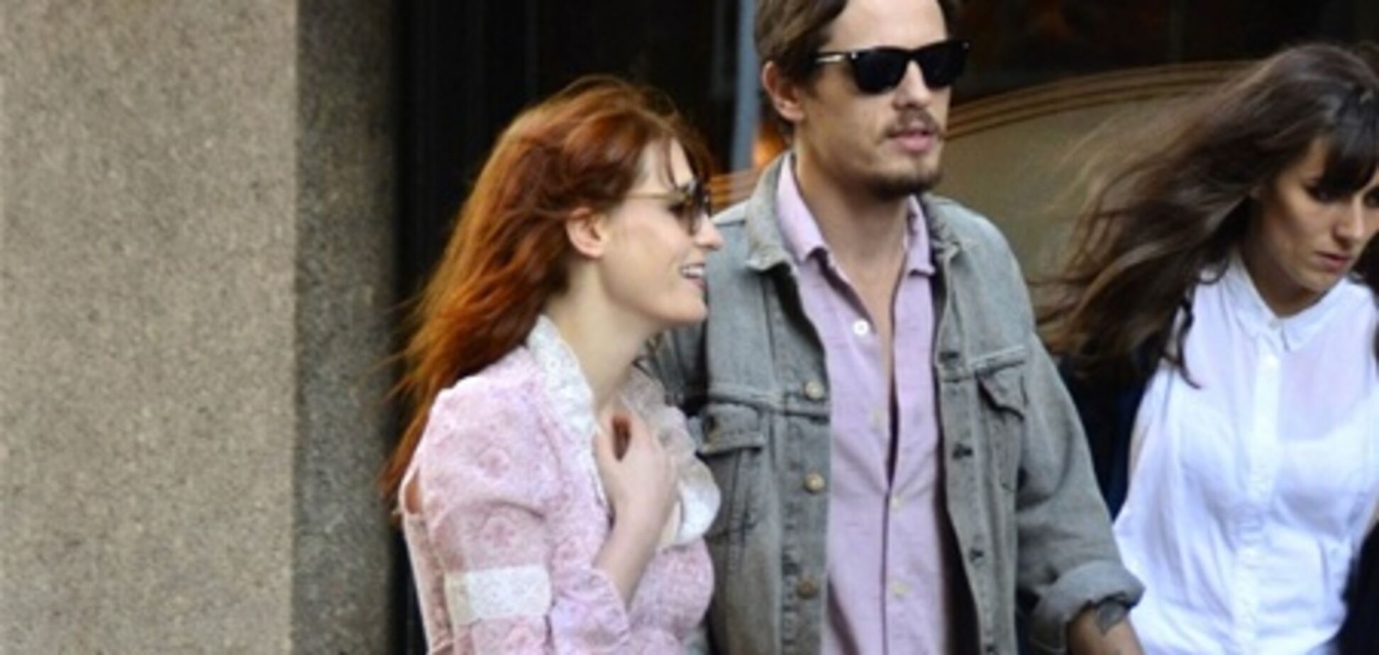 Флоренс Уэлч одела миловидное платье. Фото