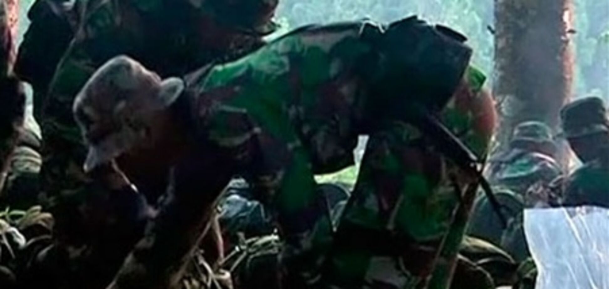 На місці падіння SuperJet-100 виявлені 'чорні ящики'