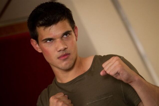 Тэйлор Лотнер погрязнет в боевиках