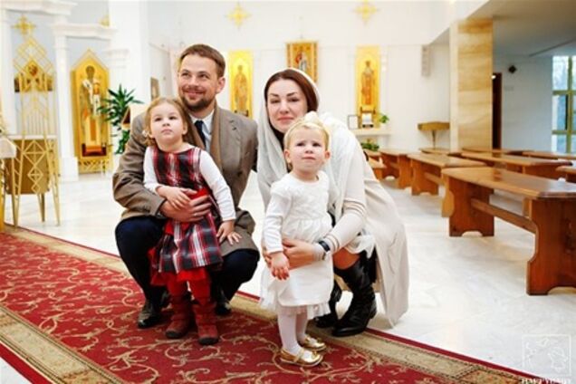 Дети политиков спят с их фото
