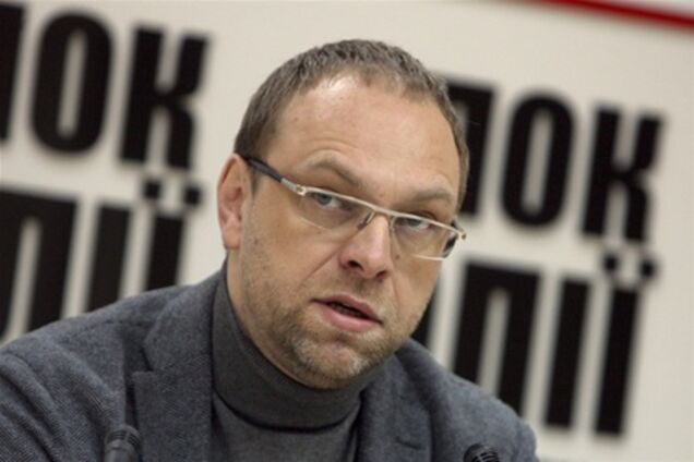 Тимошенко подає до суду на ДПСУ і МОЗ