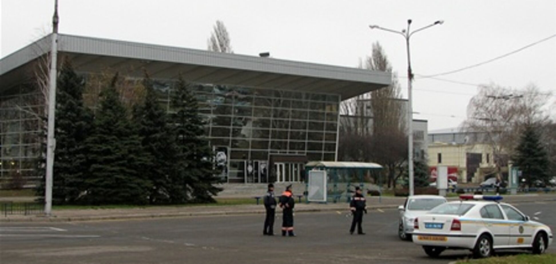 Чоловіка оштрафували на 11 тис. грн за жарт про бомбу в літаку