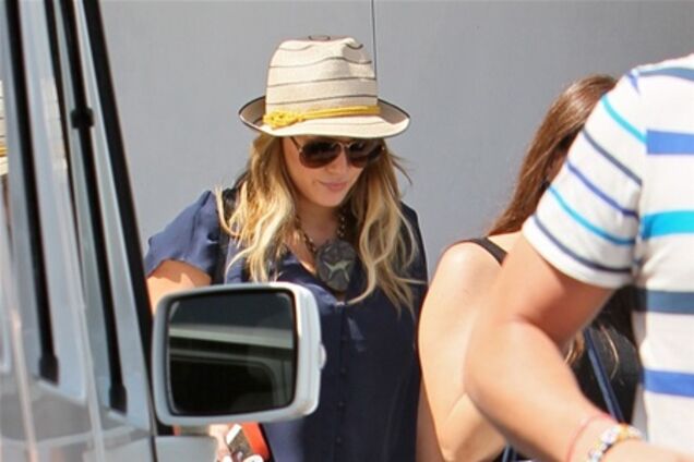 Дафф заглянула в магазин Fred Segal. Фото