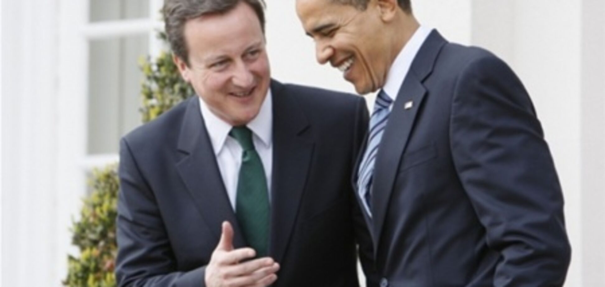 Обама и Кэмерон провели переговоры в спортзале