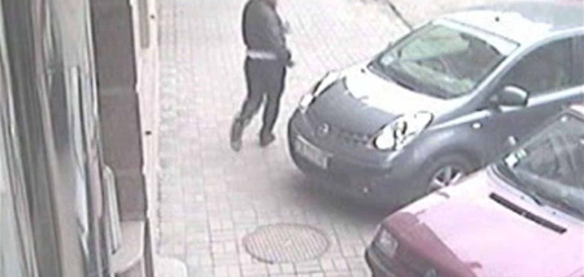 Камеры сняли лица грабителей, стрелявших в центре Киева. Фото. Видео