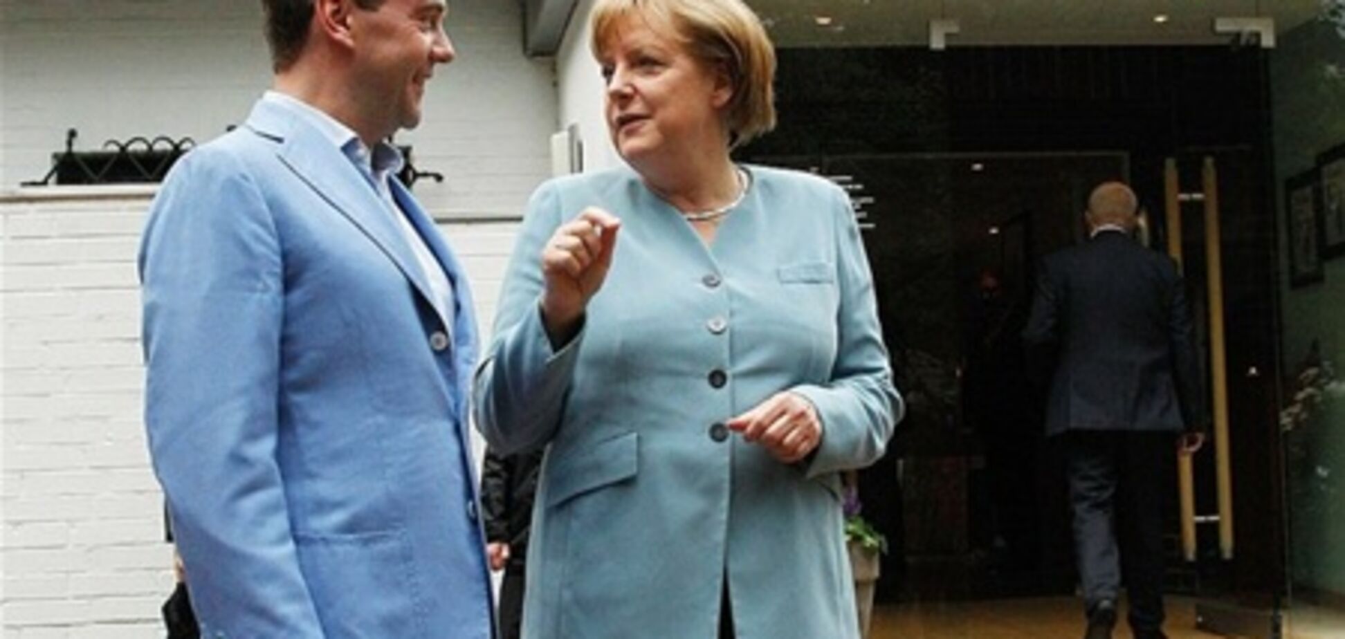 Медведєв і Меркель провели переговори