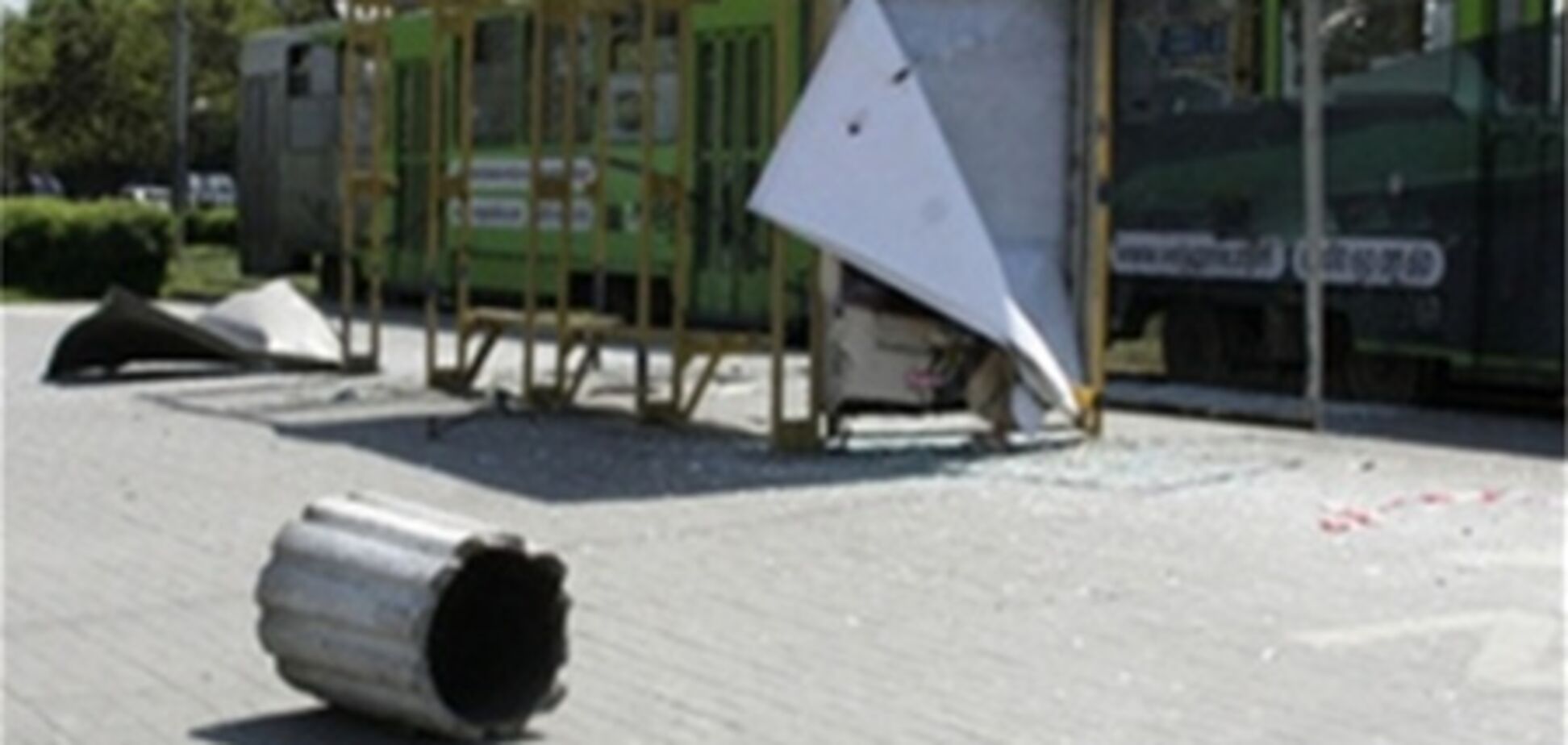 В Днепропетровске с улиц, где произошли взрывы, убрали все урны