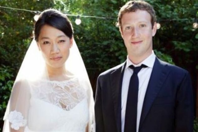 Основатель Facebook Цукерберг женился и обновил статус