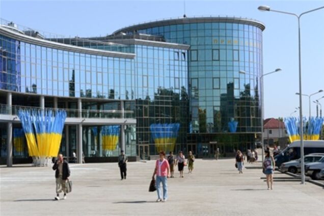 У Донецьку відкрили сучасний залізничний вокзал