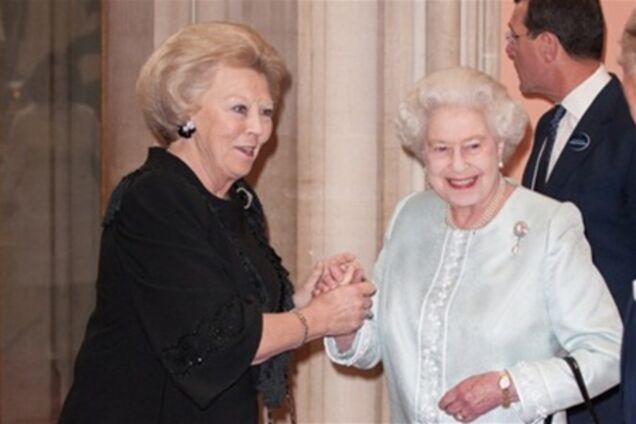 Елизавета II организовала прием. Фото