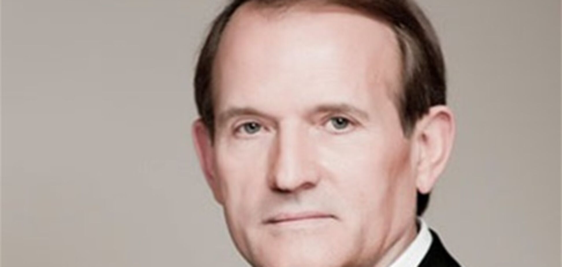 Медведчук хоче, щоб Конституцію прийняли на референдумі