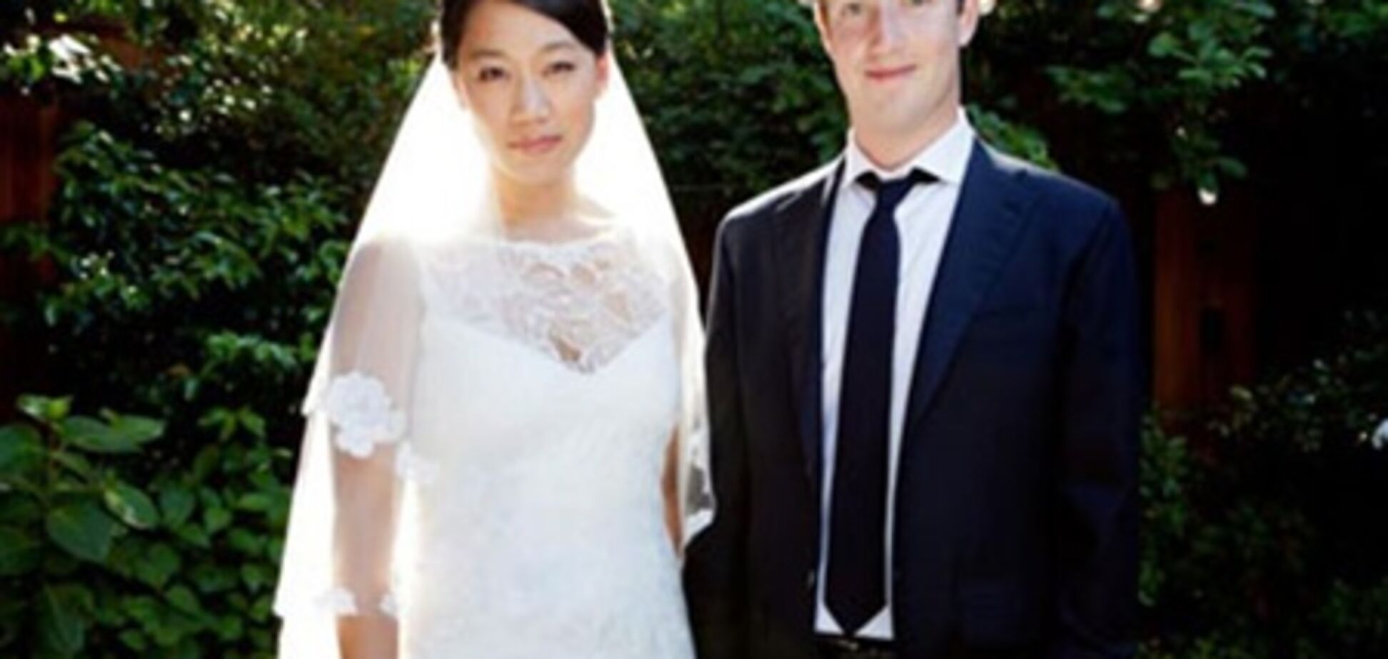 Создатель Facebook нашел себе жену в очереди в туалет