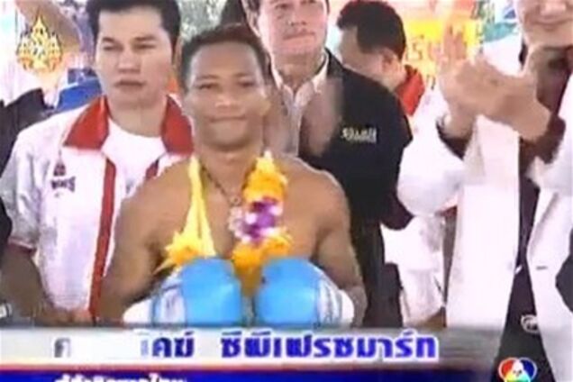 Чемпион мира по боксу ушел в монахи