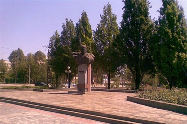 В Запорожье нестандартно отметили годовщину перезахоронения Шевченко