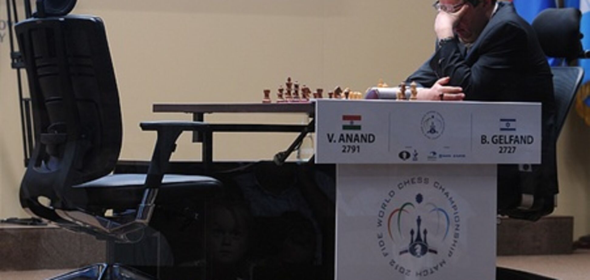 Чемпион мира по шахматам жестоко наказал претендента