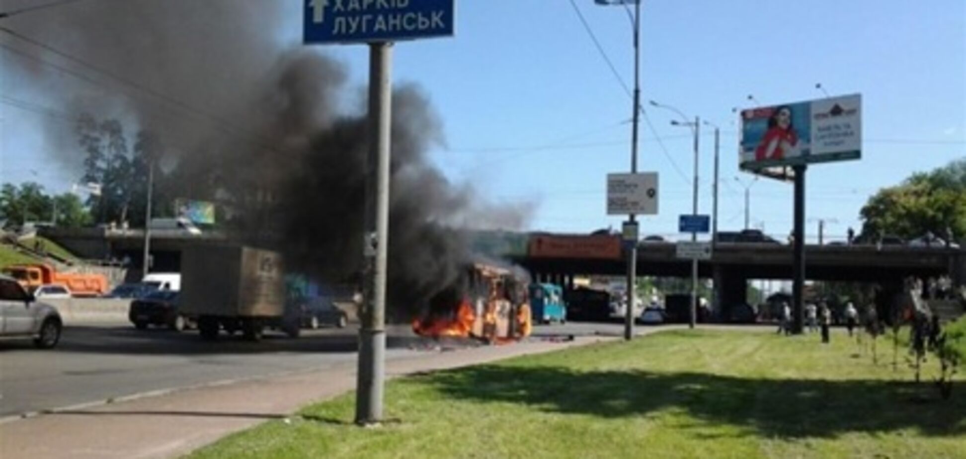 На проспекте Победы сгорела маршрутка I-VAN