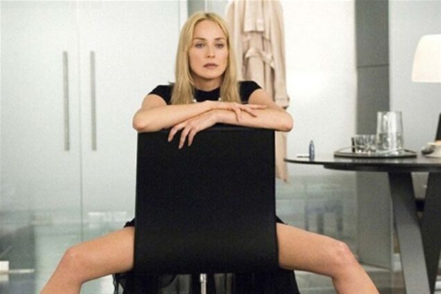 Экс-домработница подала в суд на Шерон Стоун