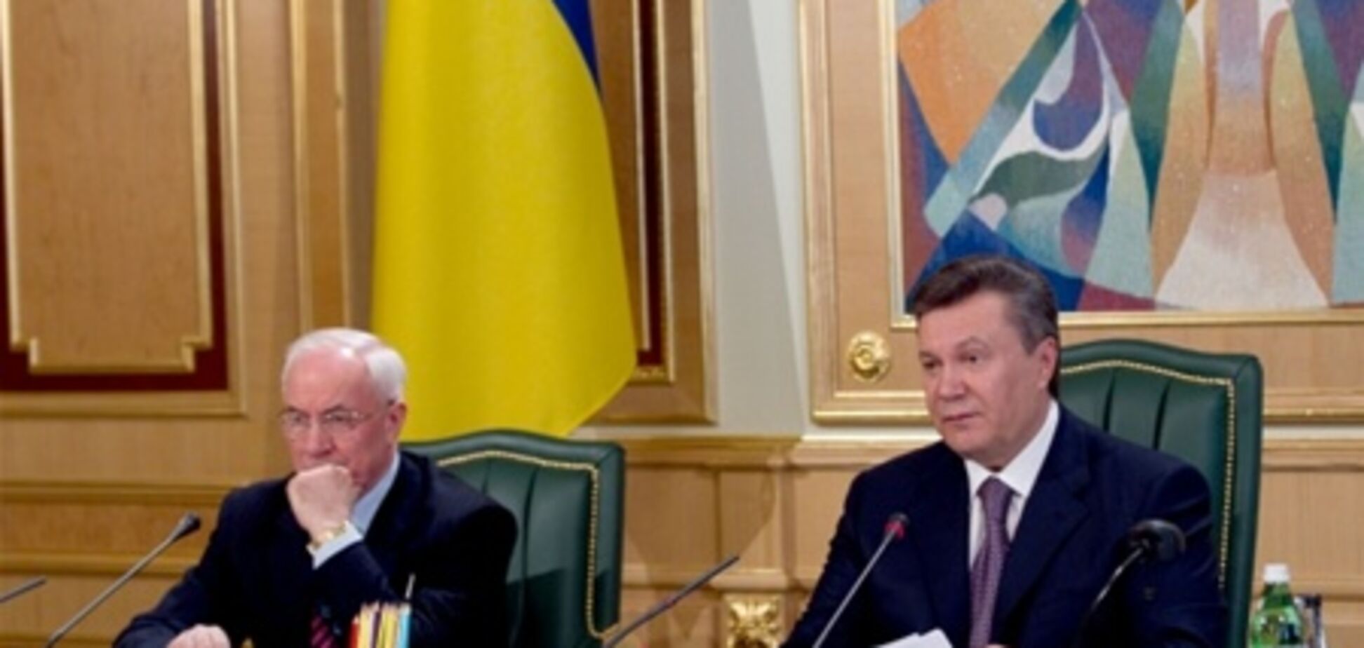 Янукович заметил, что  80% украинских соцвыплат получают состоятельные люди