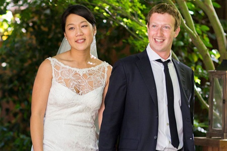 Основателя Facebook обвинили в уничтожении еврейского народа