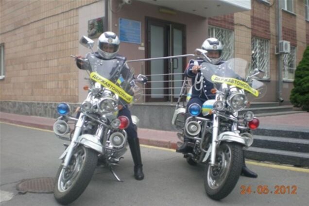 ГАИ Харькова показала, как будут сопровождать участников 'Евро-2012'. Фото