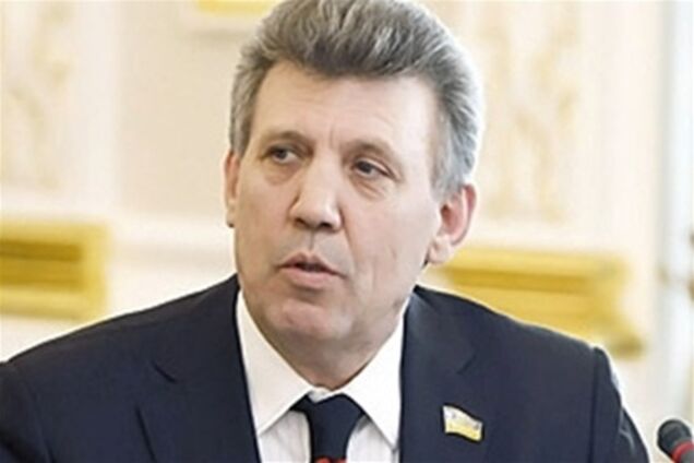 Ківалов: опозиція вміє тільки битися і нити