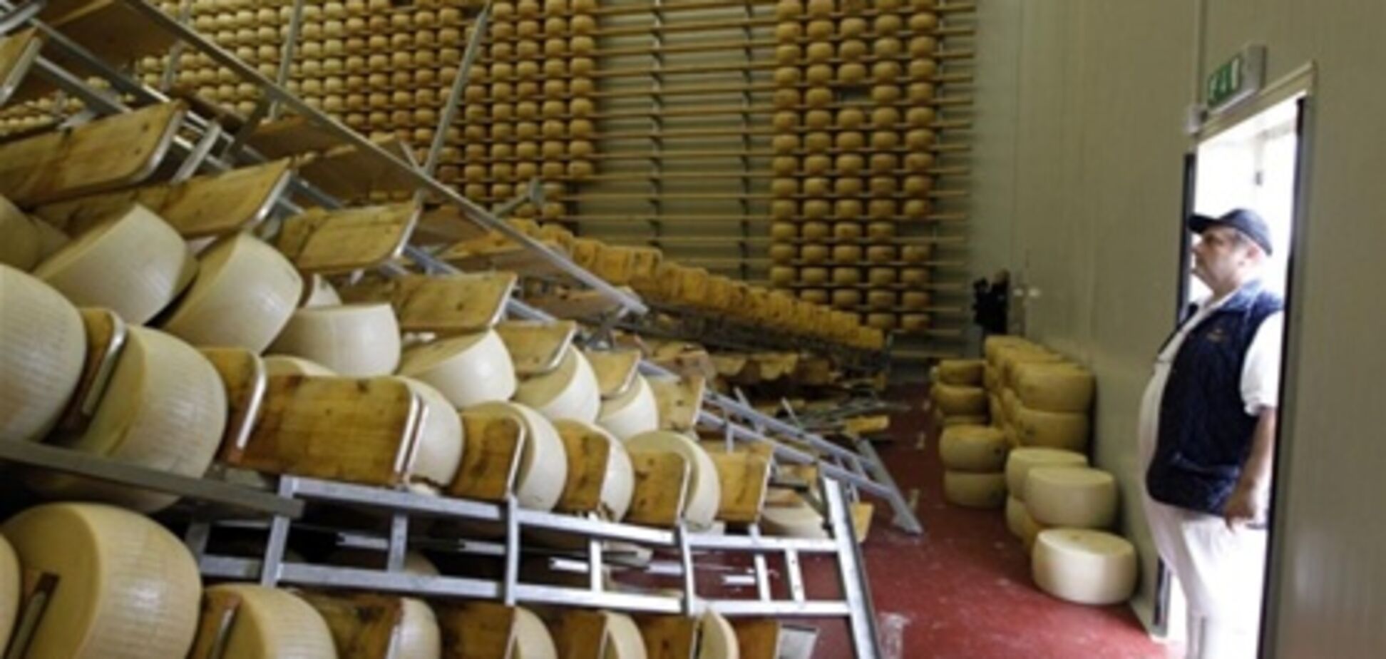 Сыр, пострадавший при землетрясении - популярный товар в Италии