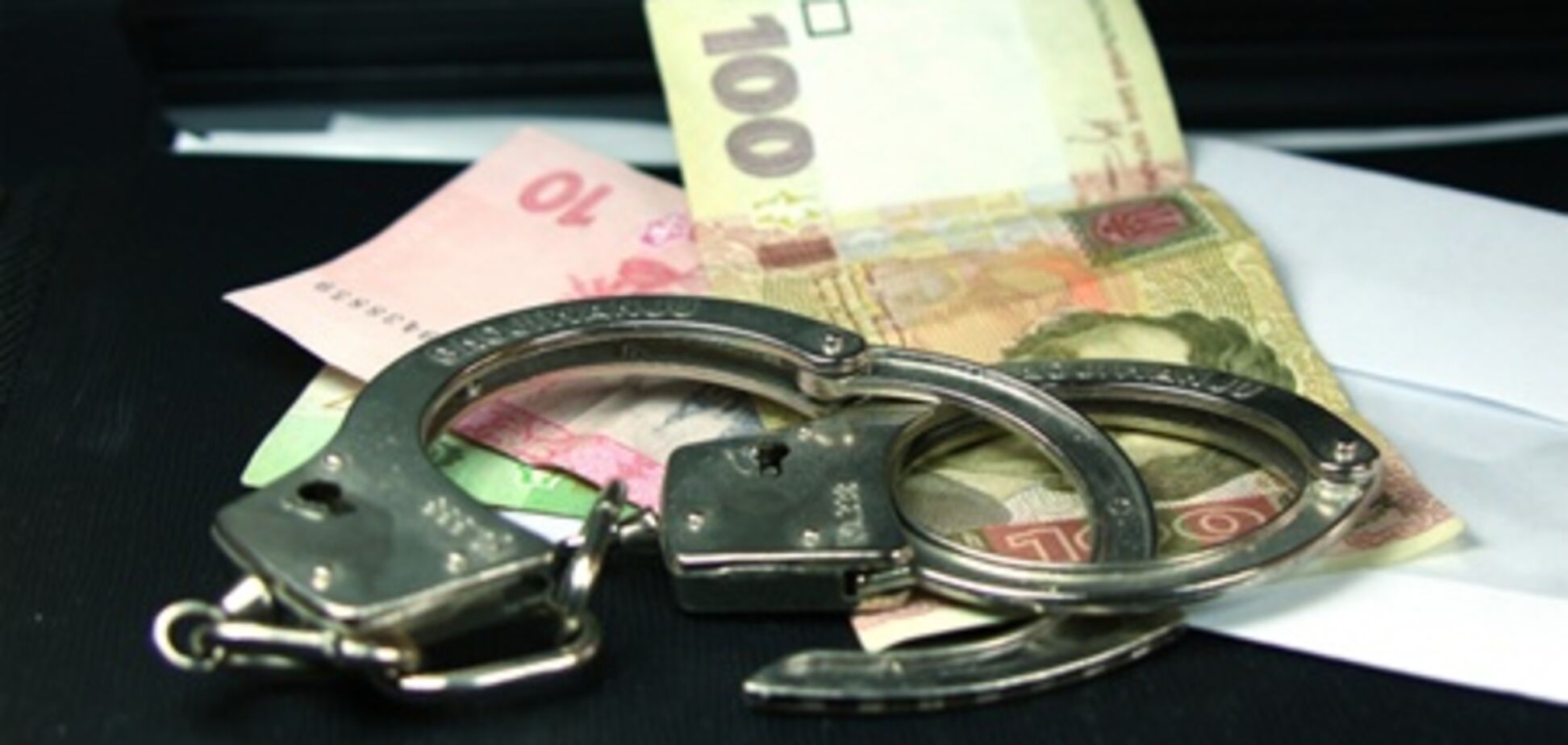 Голова и депутат сельсовета пойманы на взятке в $56 тысяч