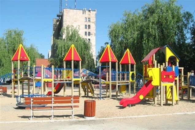 На Одещині невідомий влаштував стрілянину на дитячому майданчику