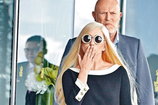 Леди Гага отказалась от концертов в Индонезии