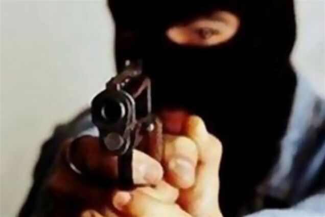 В Белой Церкви мужик в маске ограбил банк