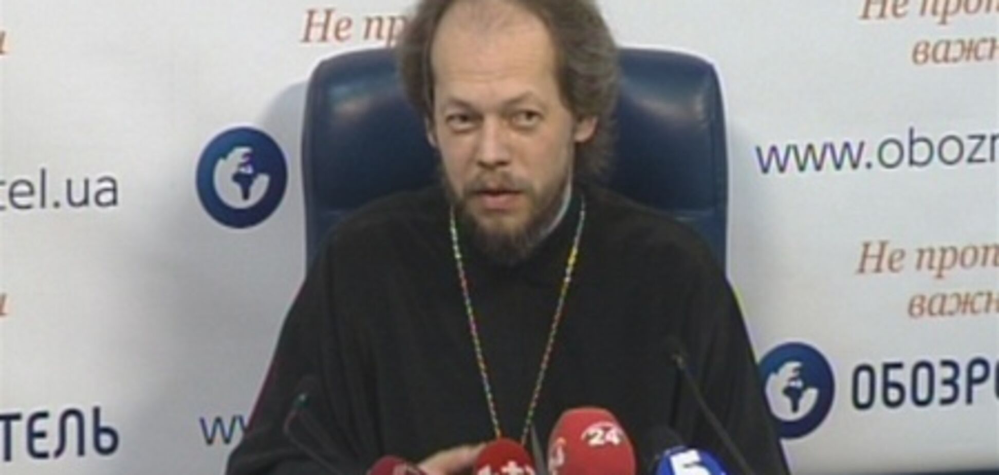 Священник призвал не завидовать Киркорову