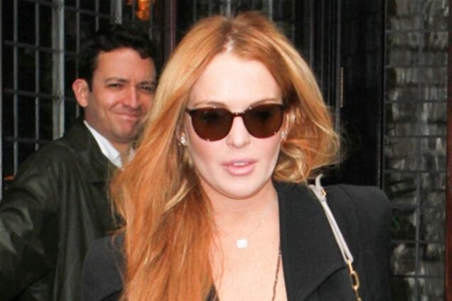 К Лохан вернулся второй подбородок. Фото 