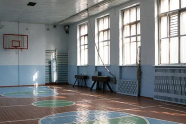 В Полтаве пьяный мужчина угрожал взорвать спортзал с детьми