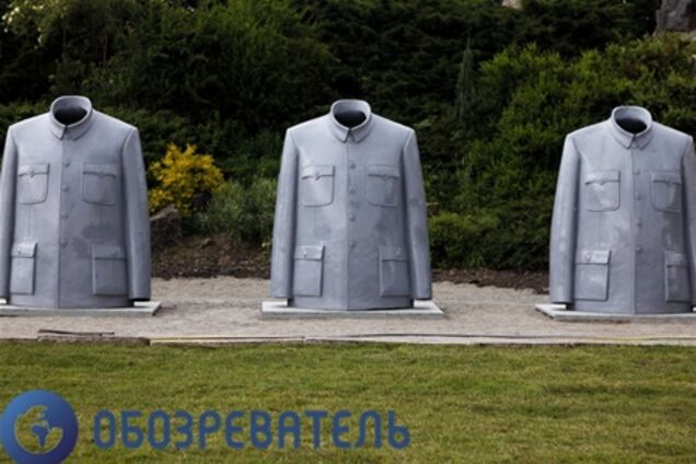 В киевском ботсаду выставили громадные скульптуры. Фото