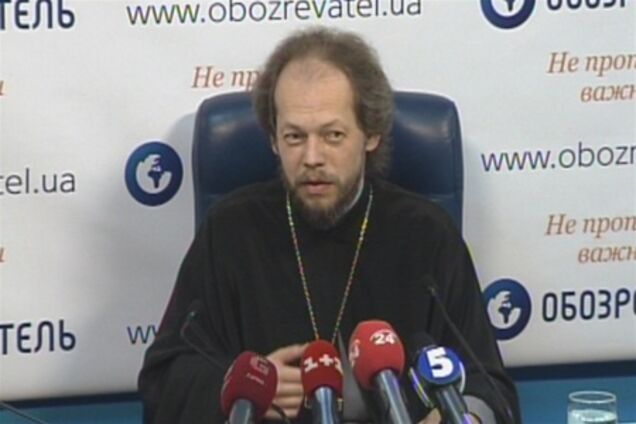 Священник о VIP-крещении: церковь примет суррогатных детей