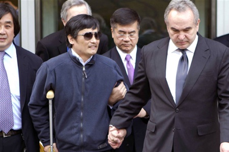 Ромни пристыдил Обаму за отношение к китайскому диссиденту 