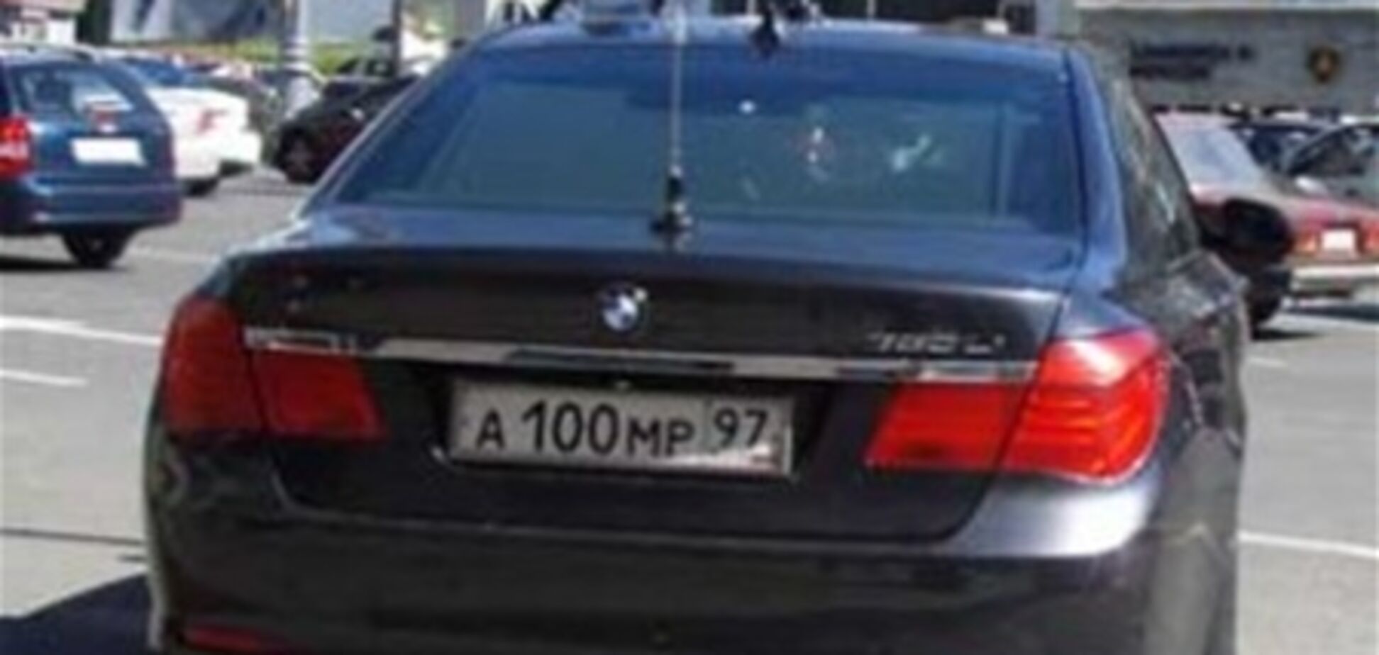 В России BMW замминистра МВД протаранила на встречке 'Жигули'