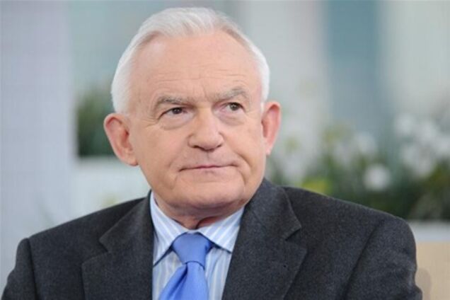 Екс-прем'єр Польші закликає підтримати європейські прагнення України