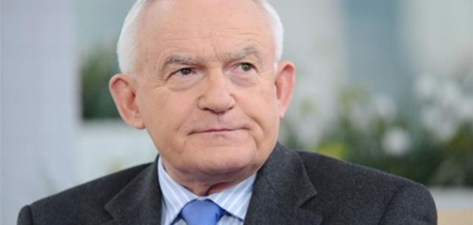 Екс-прем'єр Польші закликає підтримати європейські прагнення України