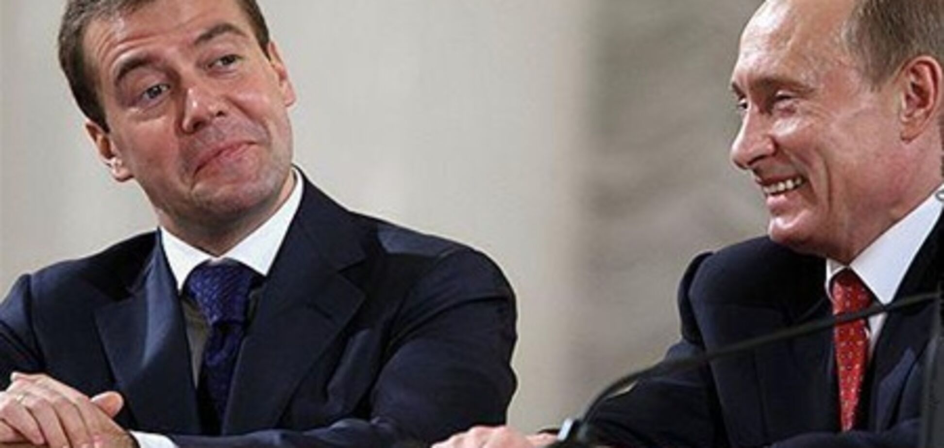 Путин будет благодарен Медведеву 'по гроб жизни' - СМИ