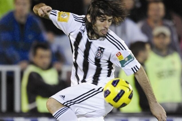 'Динамо' интересуется полузащитником 'Партизана'