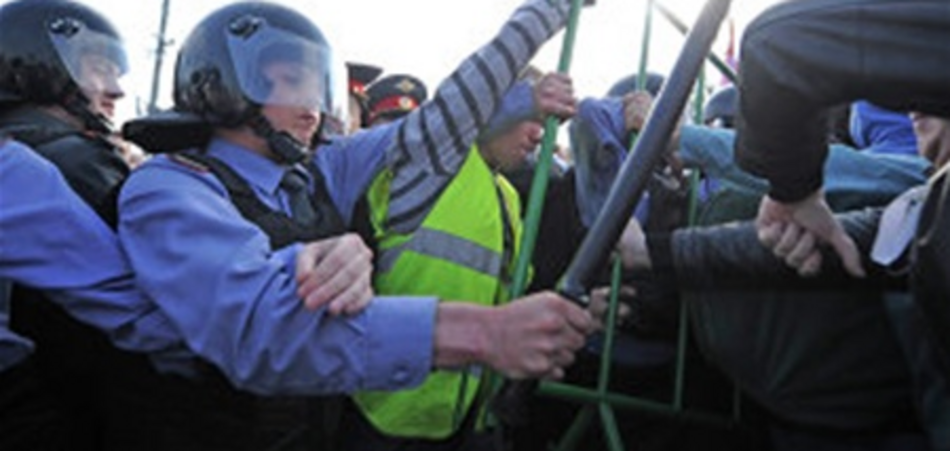 Полиция задержала в центре Москвы более 400 человек