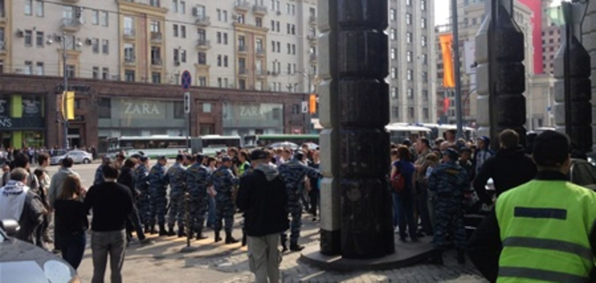 На Манежной площади Москвы начались задержания. Фото, видео