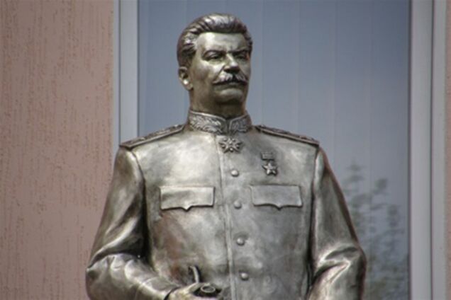 В Україні сьогодні з'являться чотири пам'ятника Сталіну