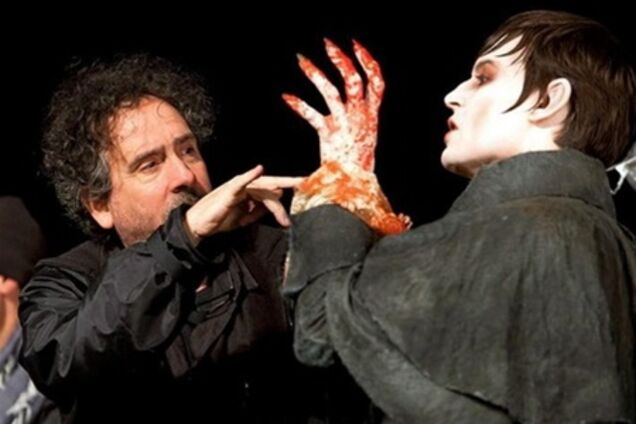 «Мрачные тени»: оторванный палец Джонни Деппа