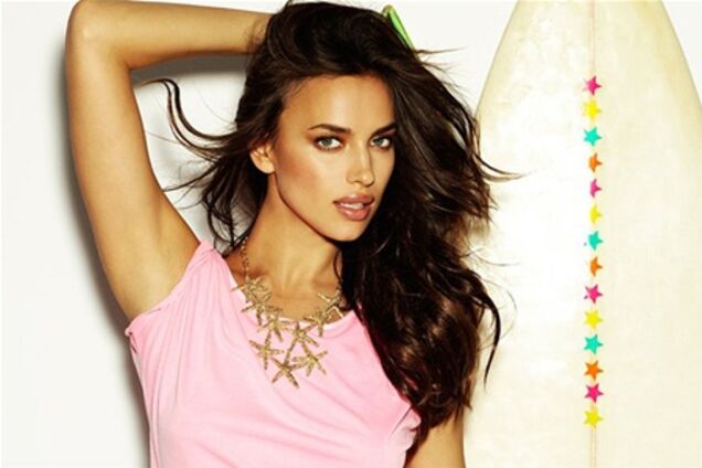 Ирина Шейк прихватила серф ради Blanco. Фото