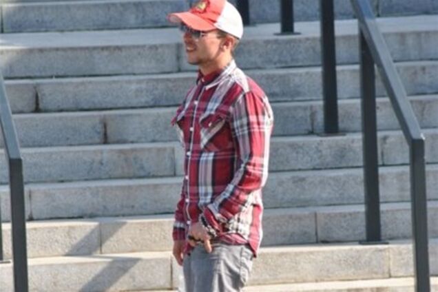 Коля Бойченко схожий на бездомного?